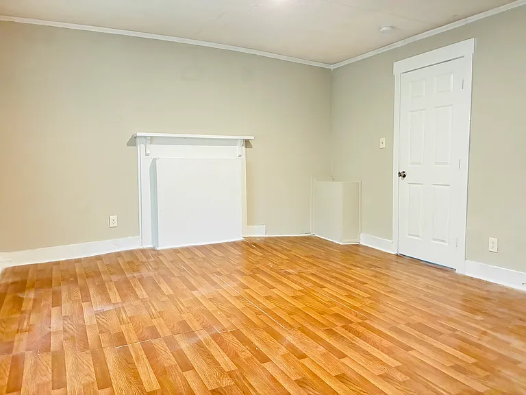 1110 Sykes St — Photo 6