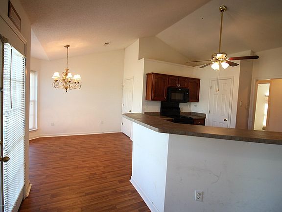 5th image of 2376 Lasonya Ln