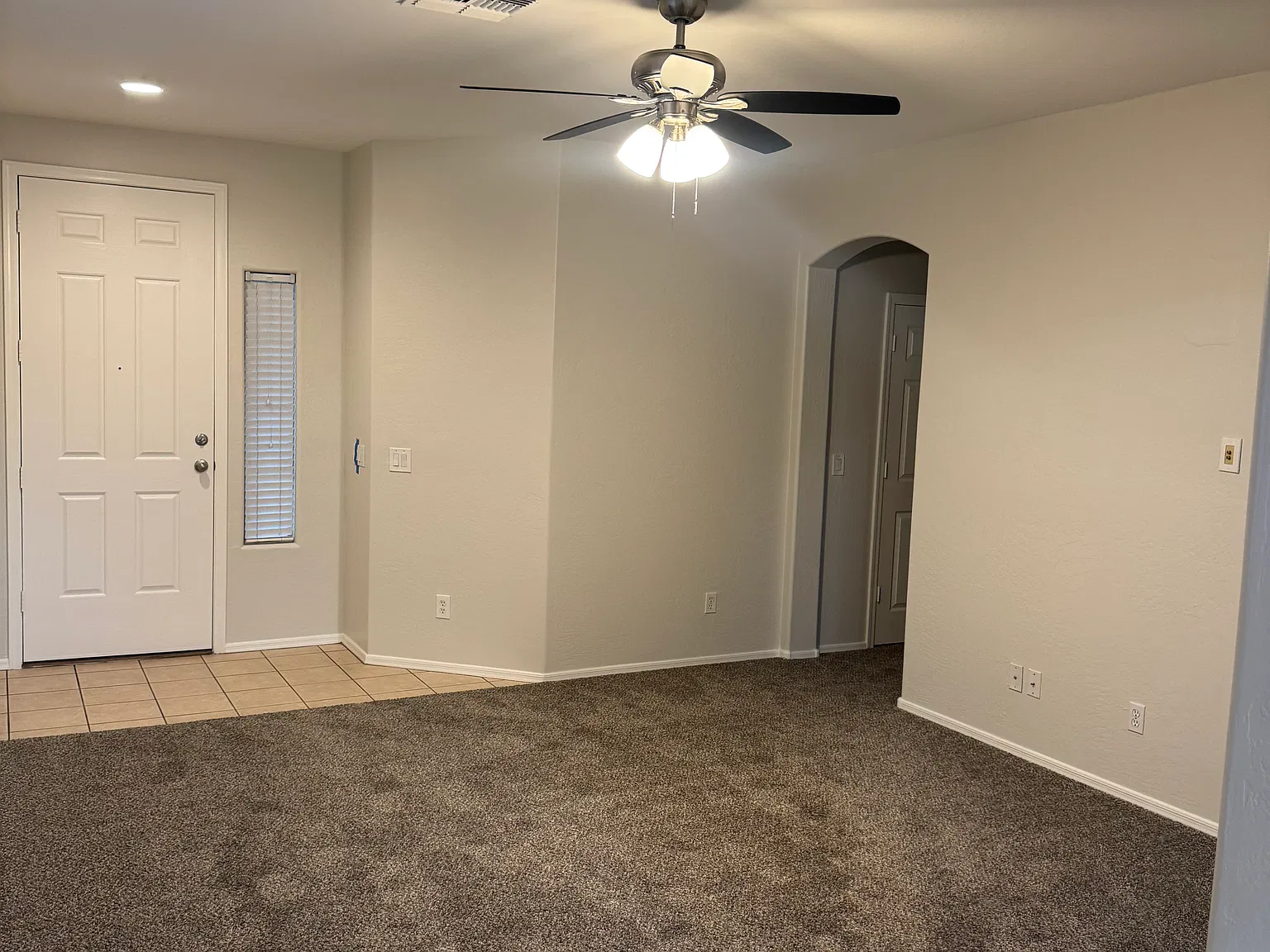 3 bed, 1428 sqft, $1,995 — Photo 2