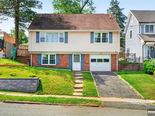 166 Pleasant Ave, Bergenfield, NJ 07621