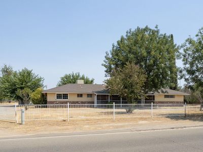 6588 E Dakota Ave, Fresno, CA, 93727