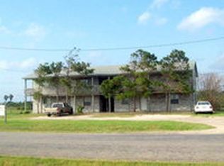 115 Freeze Ln, Rockport, TX 78382