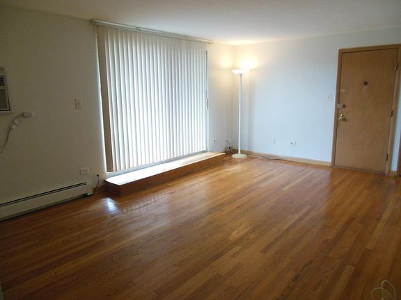 3rd image of 3017 S Harlem Ave APT 3B