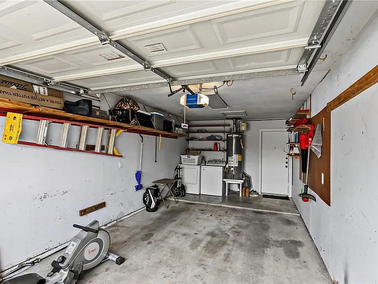 2523 Longmire Dr — Photo 25