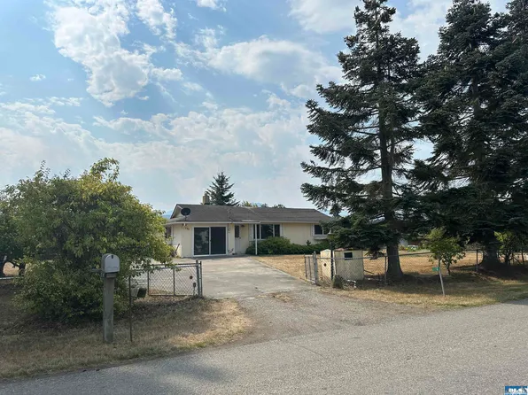 170 E Runnion Rd, Sequim, WA 98382
