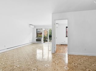 3131 42nd St #2, Astoria, NY 11103