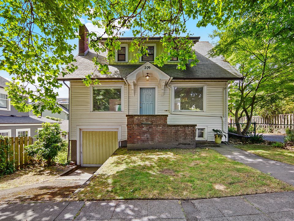 1st image of 209 W Blaine St