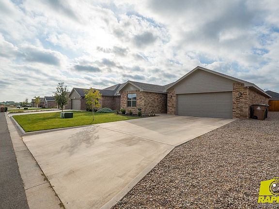 4th image of 3133 Cedarhill Dr