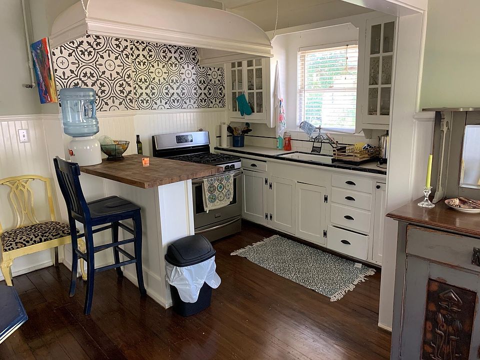 1st image of 225 E Craig Pl #3