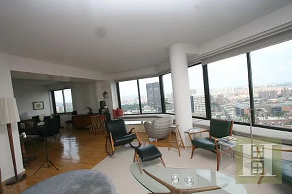 Rented by Halstead Real Estate | media 41