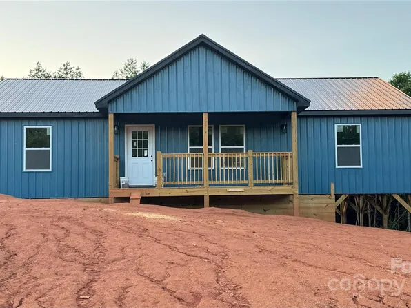 1338 Gallatin Ln, Hudson, NC 28638