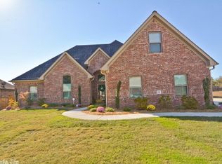 2147 Avondale Dr, Benton, AR 72019
