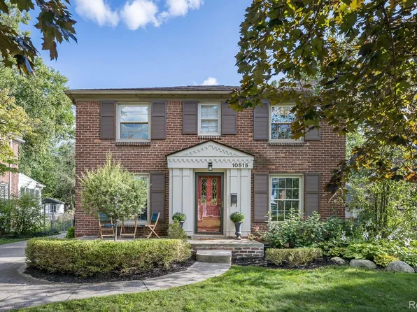 10515 Elgin Ave, Huntington Woods, MI 48070
