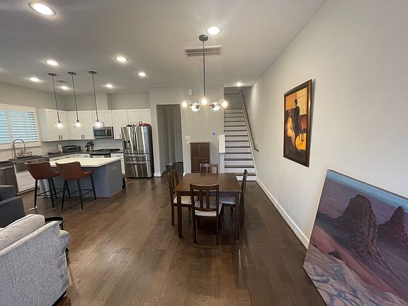 3rd image of 2067 Sherwood Forest St