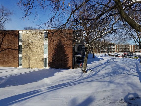 3rd image of 2800 Maple Ave APT 26B