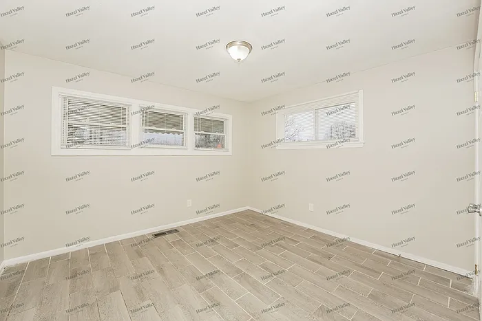11856 Saint John Ave — Photo 8