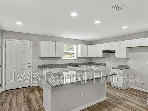 2nd image of 2132 Clemente Dr