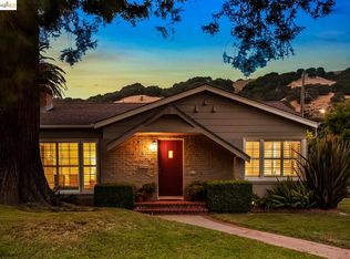 3045 Roxbury Ave, Oakland, CA