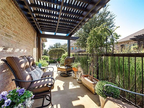 4th image of 3075 Willow Grove Blvd APT 1303