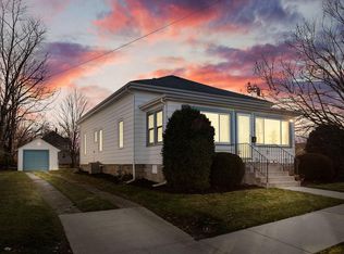 706 Academy St, Valparaiso, IN 46383