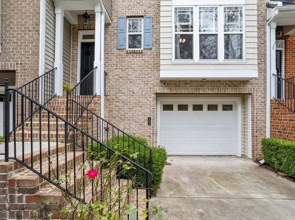 102 Primrose Ln, Carrboro, NC 27510