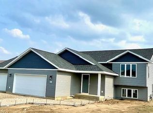 905 24th Ave NW, Austin, MN 55912