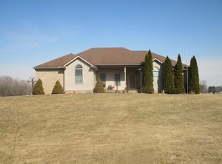 9797 Willis Rd, Willis, MI 48191