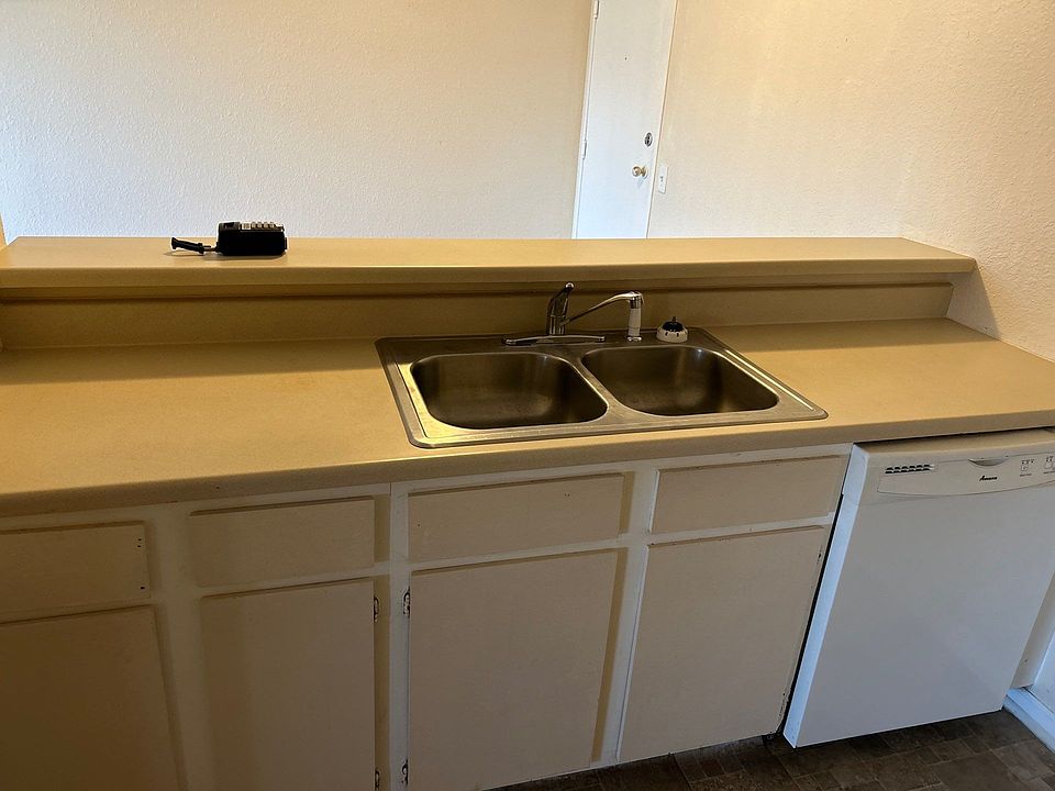 940 S 27th St Clarinda, IA Zillow