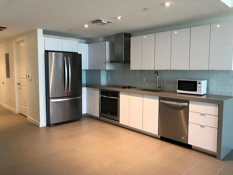 1600 NE 1st Ave #1421