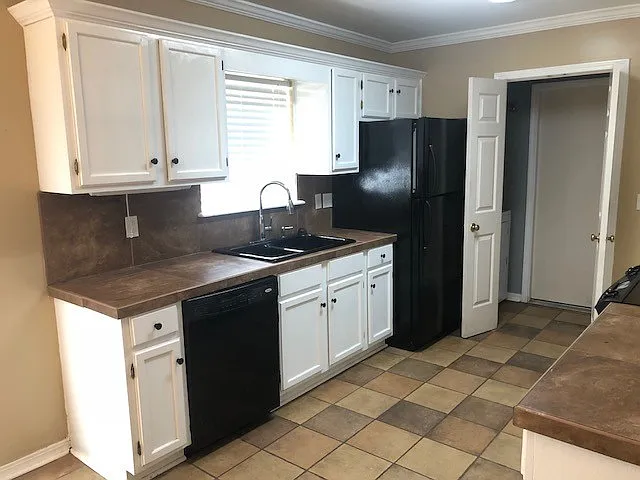 227 Williams Cir — Photo 2