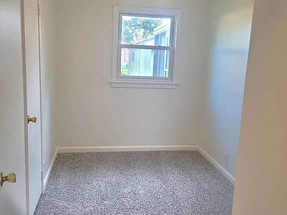 4th image of 4584 Saint Margaret Ln