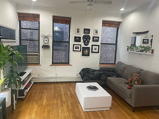 4th image of 82 W 105th St APT 5G