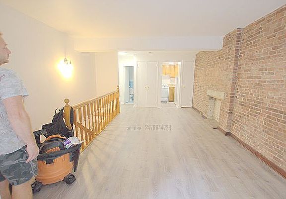 2nd image of 872 W End Ave #1A