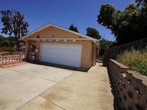 3rd image of 325 Jordan Street