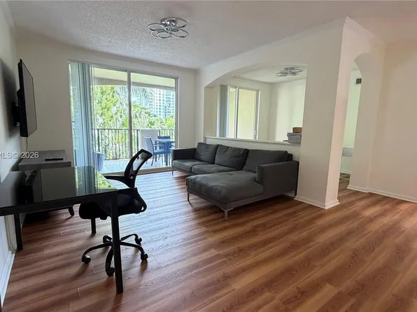 17150 N Bay Rd, Sunny Isles Beach, FL