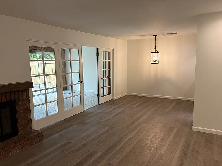 1422 Calle Pimiento — Photo 4