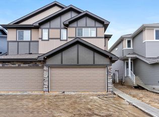 924 18th Ave NW, Edmonton, AB T6T2N2