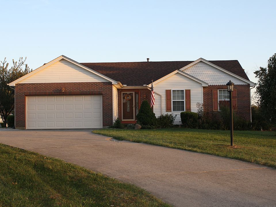 1st image of 2215 Lamplight Dr