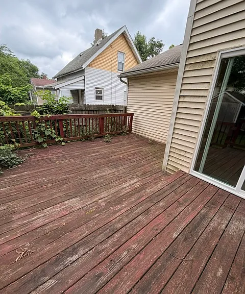 670 Roscoe Ave — Photo 21