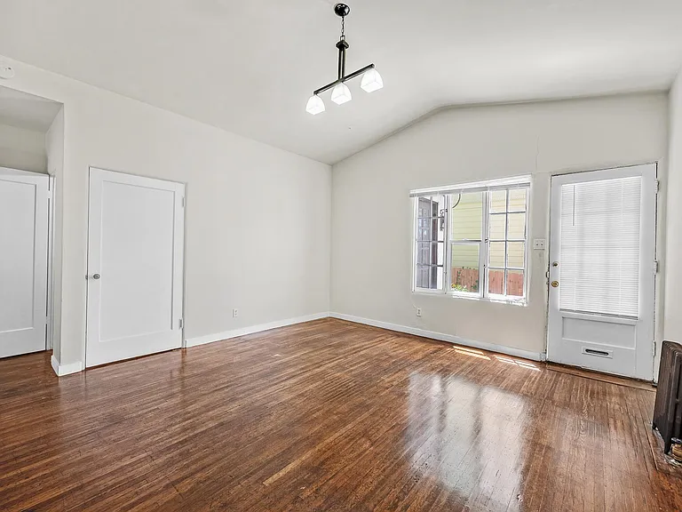 1619 Walnut St #C — Photo 2