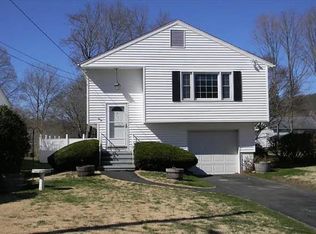 8 Wood St, Danbury, CT 06811