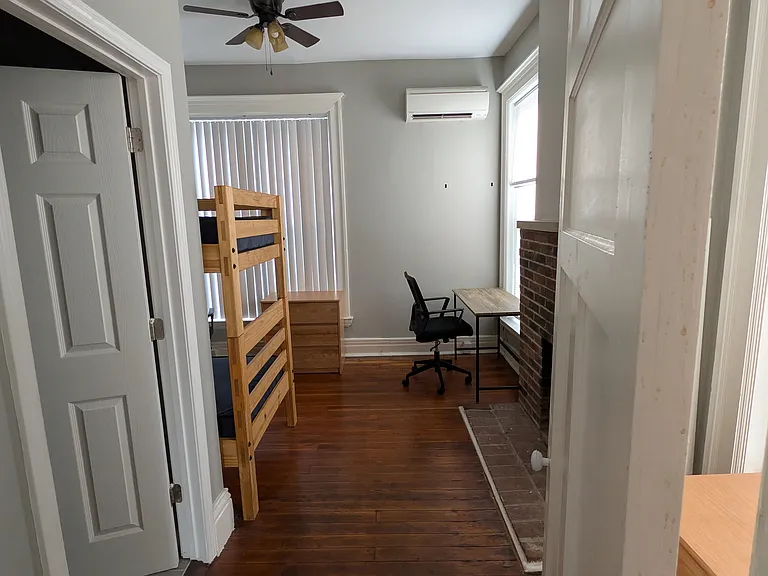 848 S 2nd St #2 — Photo 6
