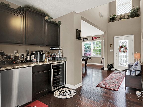 4th image of 8849 New Heritage Ct