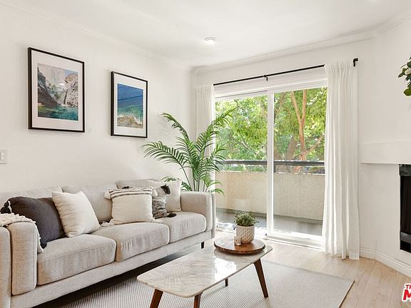 3rd image of 5515 Canoga Ave APT 106