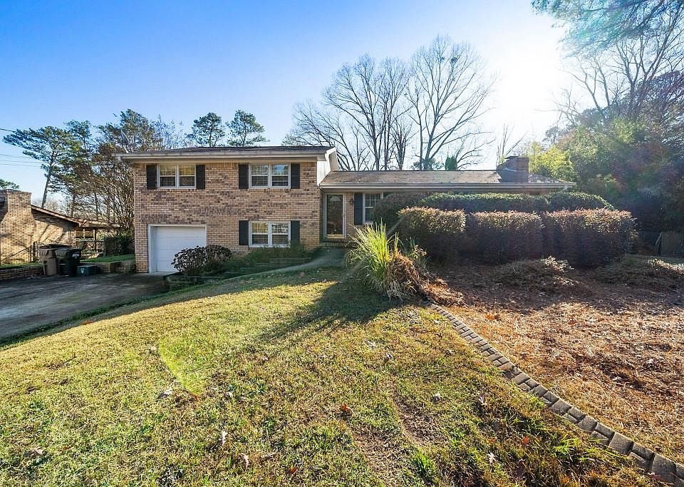 1st image of 608 Evergreen Dr