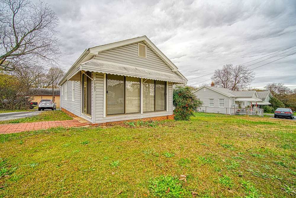 7403 Lone Oak Rd Spartanburg Sc 29303 Zillow