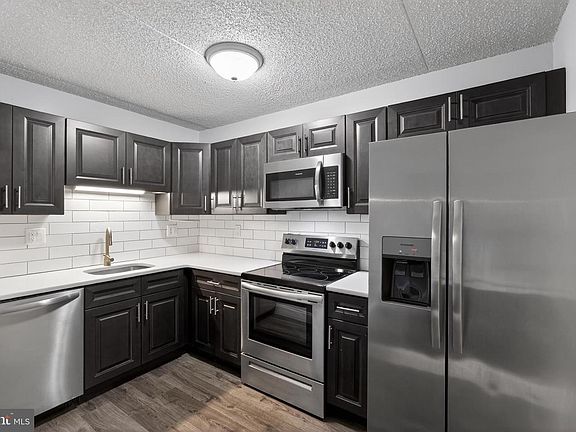 4th image of 364 Saybrook Ln