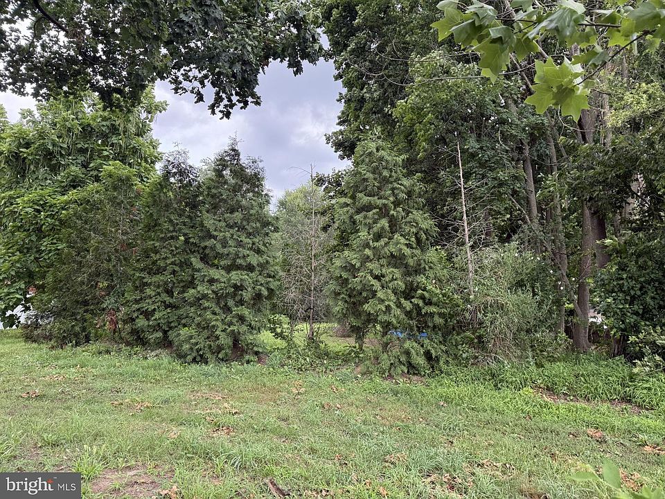 1st image of 0 Berg Ave