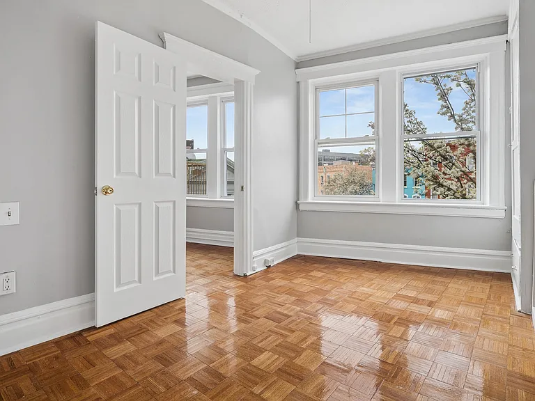 225 Glenridge Ave #4 — Photo 5
