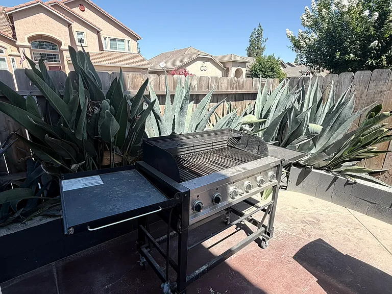 798 Century Ln — Photo 35